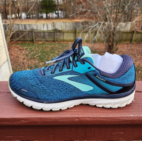 Brooks Adrenaline 18 Ladies Running Shoes Sz. 11 - Picture 7 of 7